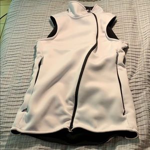 4-U Sleeveless White ZIP Up with side Zip Pickets